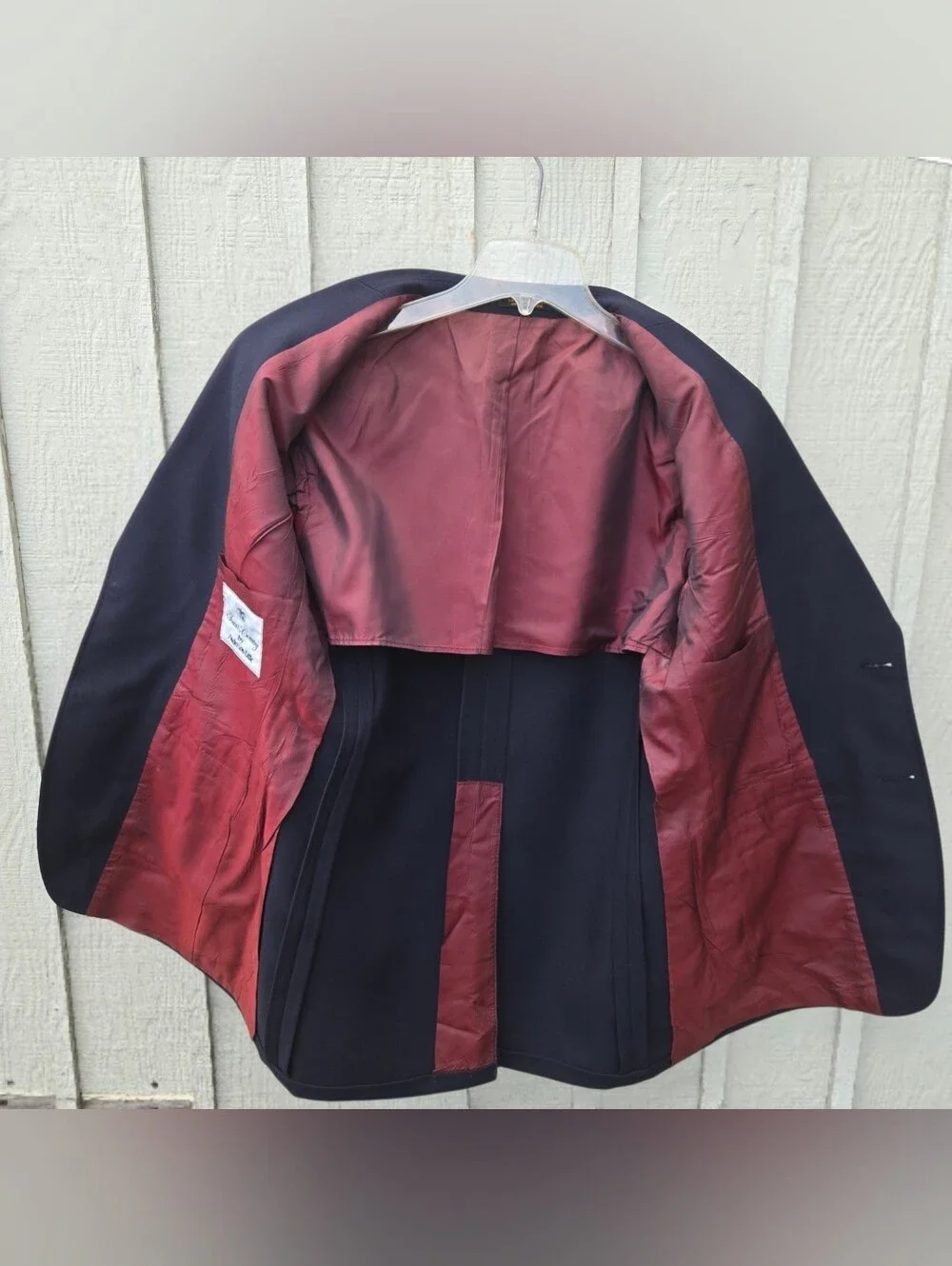 Vintage Town & Country by Anderson-Little Navy Blue Blazer Gold Crest 42R